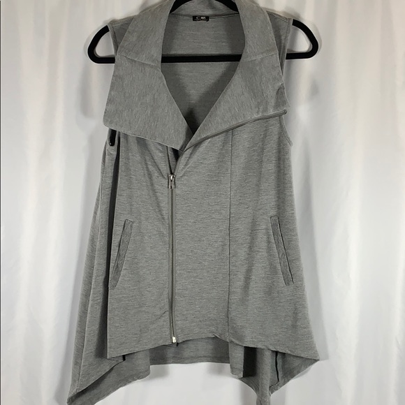 Cable & Gauge Tops - Cable & Gauge Sleeveless Sharkbite Top